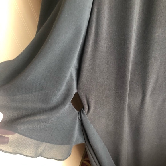 Black Dress - Picture 4 of 5